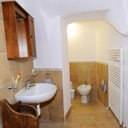 Ferienwohnung Fur 7 Personen Ca 100 Qm In Ventimiglia, Italienische Riviera Italienische Westkuste * ヴェンティミーリア