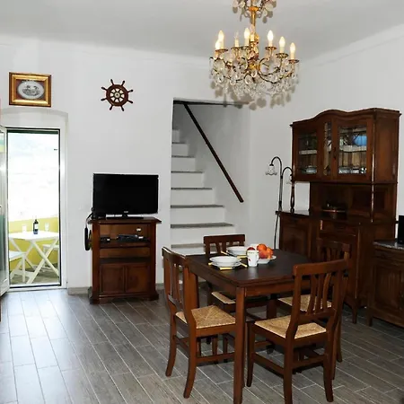 アパート Ferienwohnung Fur 7 Personen Ca 100 Qm In Ventimiglia, Italienische Riviera Italienische Westkuste ヴェンティミーリア